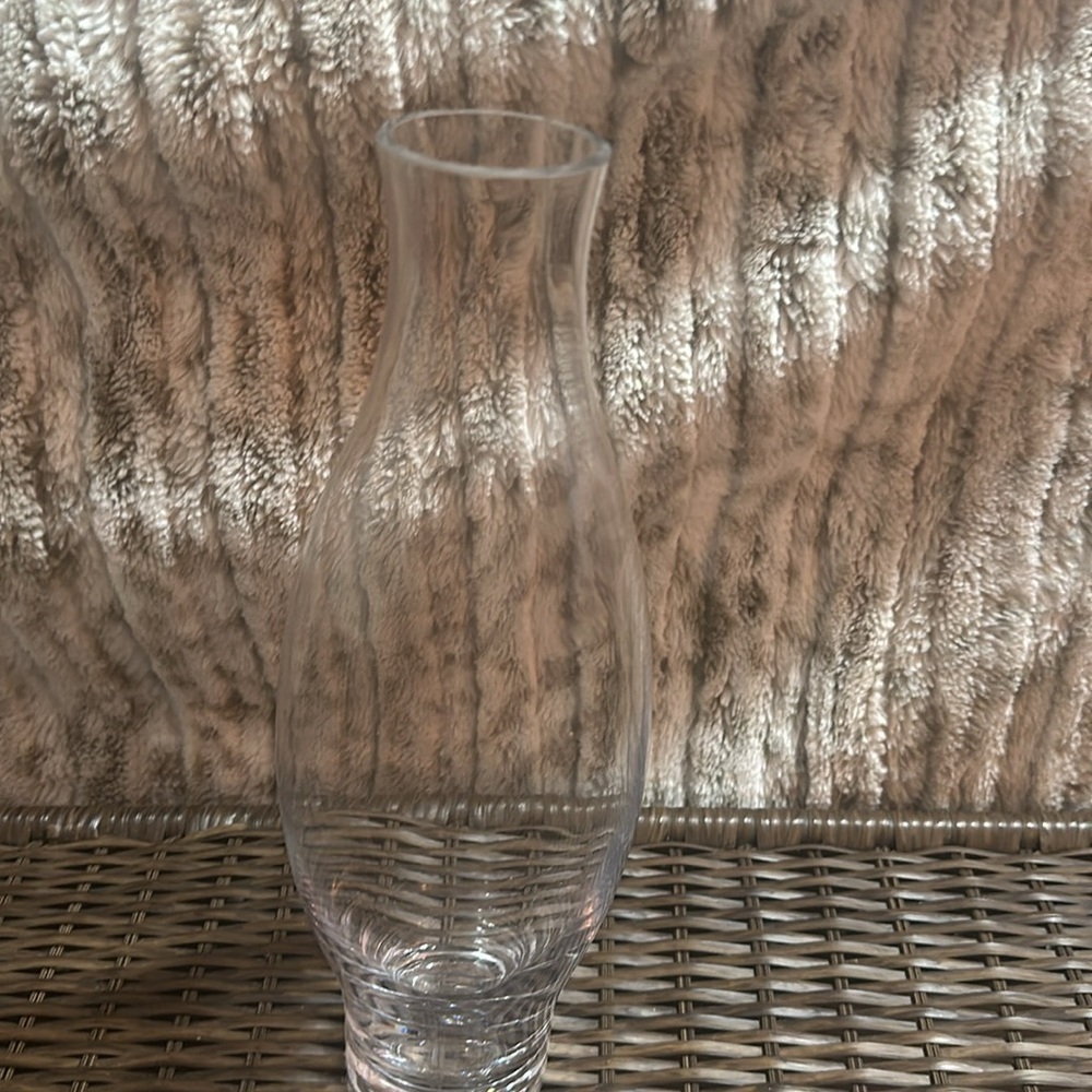Glass 13” clear vase - Picture 2 of 3